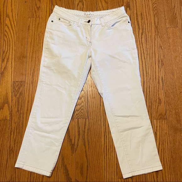 White Capris by Boden - Picture 1 of 8